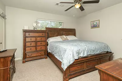 800 Camelot Lane, Friendswood, TX 77546 - Photo 11