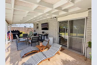 800 Camelot Lane, Friendswood, TX 77546 - Photo 19