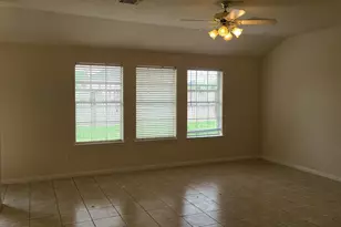 2318 Waterwood Dr, Sugar Land, TX 77479 - Photo 9