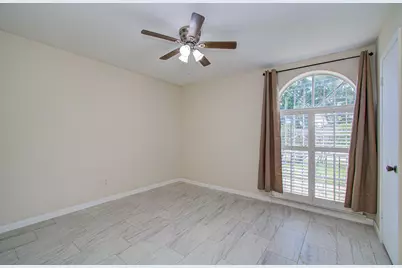 8820 Bissonnet Street, Houston, TX 77074 - Photo 23