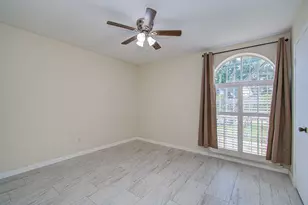 8820 Bissonnet St, Houston, TX 77074 - Photo 23