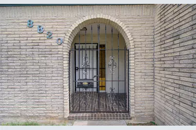 8820 Bissonnet Street, Houston, TX 77074 - Photo 31