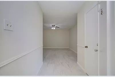 8820 Bissonnet Street, Houston, TX 77074 - Photo 29
