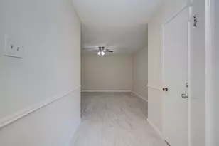 8820 Bissonnet St, Houston, TX 77074 - Photo 29