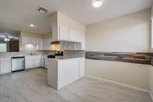 8820 Bissonnet St, Houston, TX 77074 - Photo 9