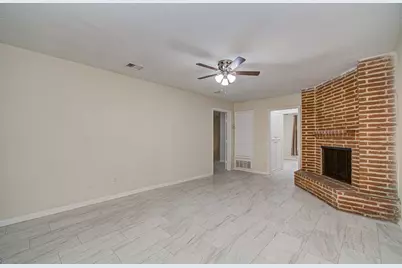 8820 Bissonnet Street, Houston, TX 77074 - Photo 19