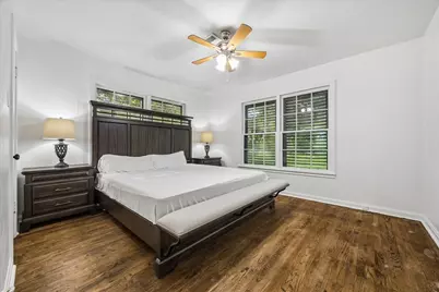 2423 Meadow Lane, La Marque, TX 77568 - Photo 9