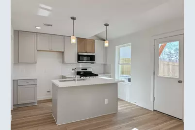 2714 Discovery Trails Court, Conroe, TX 77301 - Photo 9