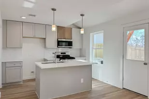 2714 Discovery Trails Ct, Conroe, TX 77301 - Photo 9