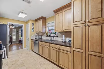3026 Beluche Dr Drive, Galveston, TX 77551 - Photo 11