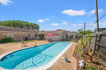 3026 Beluche Dr Drive, Galveston, TX 77551 - Photo 23