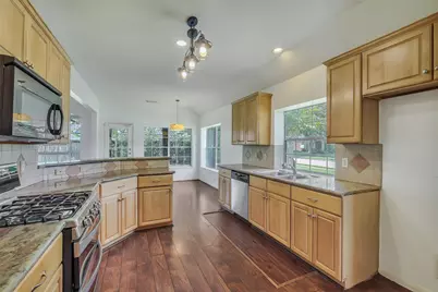 11802 Chateau Trail, Tomball, TX 77377 - Photo 13