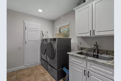 1613 S Hood Street, Alvin, TX 77511 - Photo 29