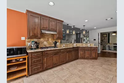 1613 S Hood Street, Alvin, TX 77511 - Photo 17