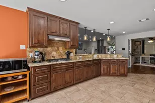 1613 S Hood St, Alvin, TX 77511 - Photo 17