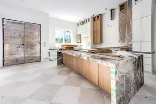 408 W 30th St, Houston, TX 77018 - Photo 21