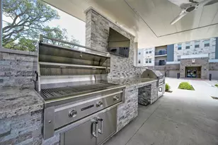 6804 Westview Dr, Houston, TX 77055 - Photo 29