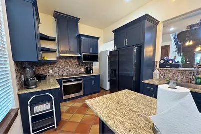 1048 11th Street, Rock Island, TX 77442 - Photo 15