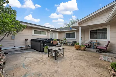 1539 Sterling Drive, Baytown, TX 77523 - Photo 29