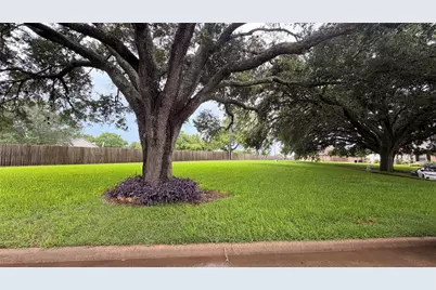 4511 Lake Village Drive, Fulshear, TX 77441 - Photo 9