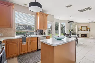 8002 Cross Trail Dr, Sugar Land, TX 77479 - Photo 13