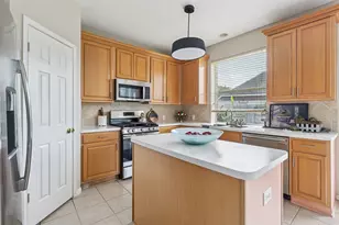 8002 Cross Trail Dr, Sugar Land, TX 77479 - Photo 11