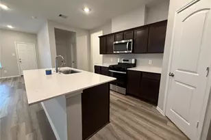 16802 Paintbrush Holw Ln, Houston, TX 77090 - Photo 5