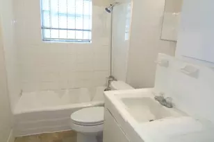 4002 Cloverbrook Dr, Houston, TX 77045 - Photo 9