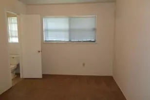 4002 Cloverbrook Dr, Houston, TX 77045 - Photo 13