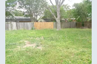 4002 Cloverbrook Drive, Houston, TX 77045 - Photo 19