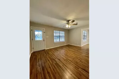 809 Manor Drive, Angleton, TX 77515 - Photo 5