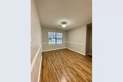 809 Manor Drive, Angleton, TX 77515 - Photo 11