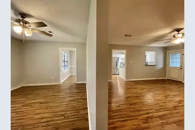 809 Manor Drive, Angleton, TX 77515 - Photo 7