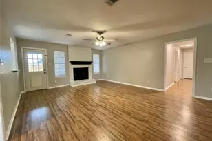 809 Manor Dr, Angleton, TX 77515 - Photo 9