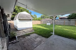 7603 Grape St, Houston, TX 77074 - Photo 7