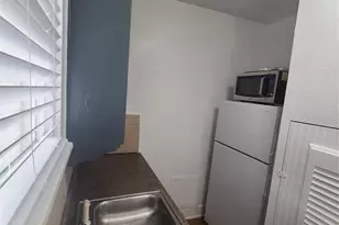 4414 Woodside St, Houston, TX 77023 - Photo 9