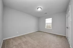 942 Conklin St, Houston, TX 77088 - Photo 25