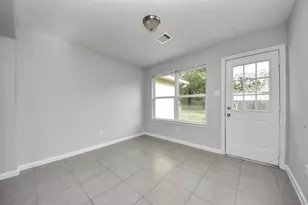 942 Conklin St, Houston, TX 77088 - Photo 9