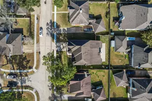 2405 Evergreen Dr, Pearland, TX 77581 - Photo 3