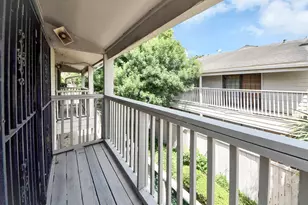 9512 Windswept Ln, Houston, TX 77063 - Photo 33