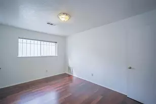 7010 Captain Dr, Houston, TX 77036 - Photo 25