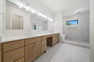 1713 Bologna Ln, Houston, TX 77055 - Photo 17