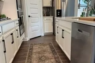 1827 E Darlington Oak Ct, Conroe, TX 77304 - Photo 7