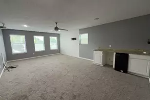 1828 Fletcher St, Houston, TX 77009 - Photo 19