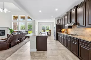 15326 Icet Crk Ave, Mont Belvieu, TX 77523 - Photo 13