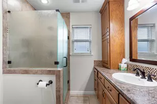 3414 E Orange St, Pearland, TX 77581 - Photo 11