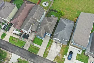 2302 Abernathy St, Houston, TX 77026 - Photo 27