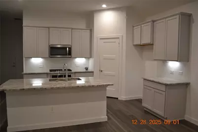 1613 Sunbend Lane, Katy, TX 77493 - Photo 7