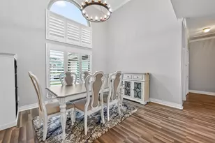 209 April Waters Dr W, Conroe, TX 77356 - Photo 5