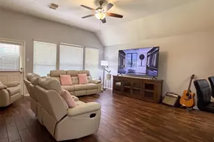 3314 Stonehurst Ct, Pearland, TX 77584 - Photo 3